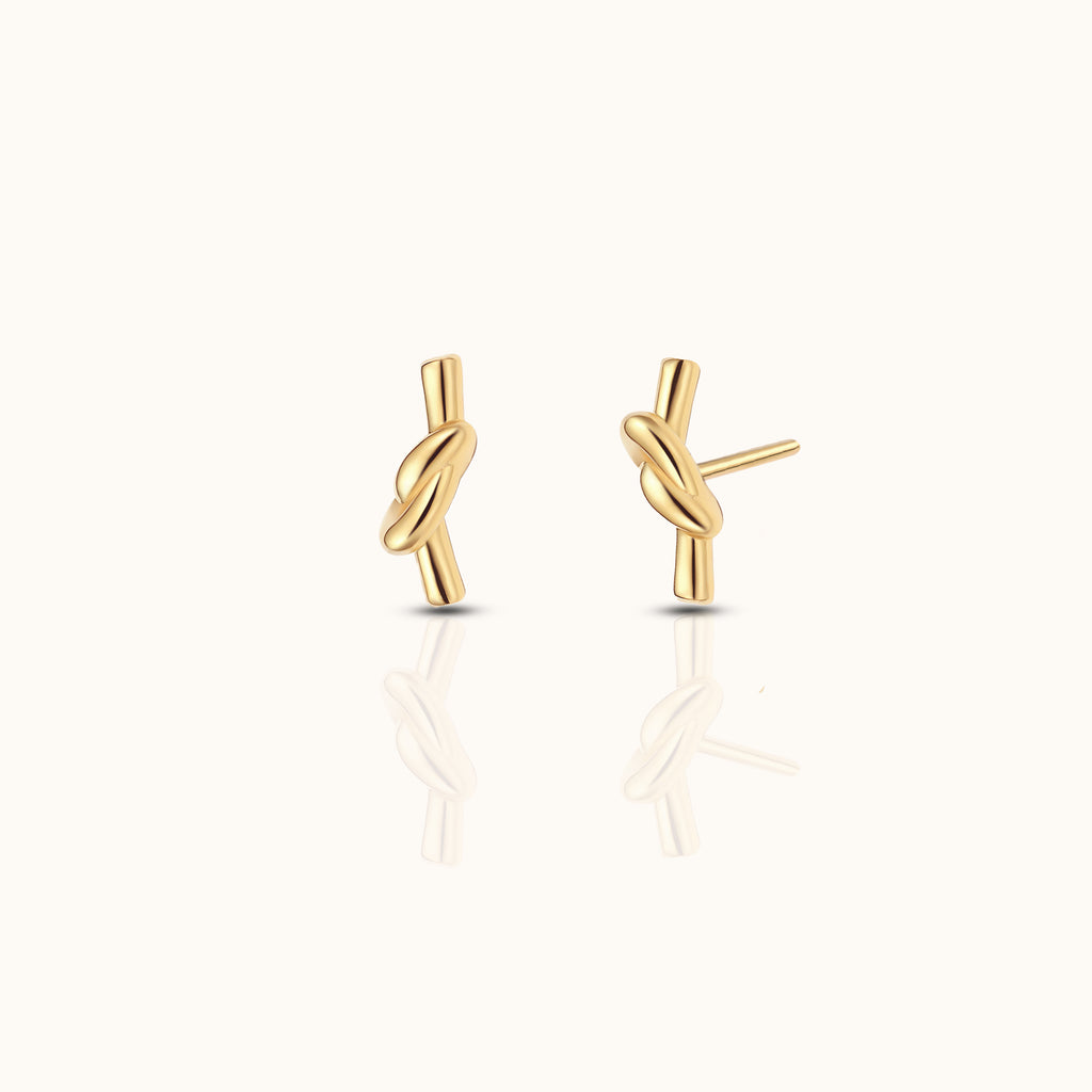 14K Solid Gold Petite Knot Threadless Labret Flat Back Earring by Doviana
